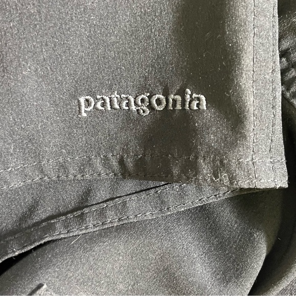 Patagonia black shorts size 2 - Picture 4 of 4